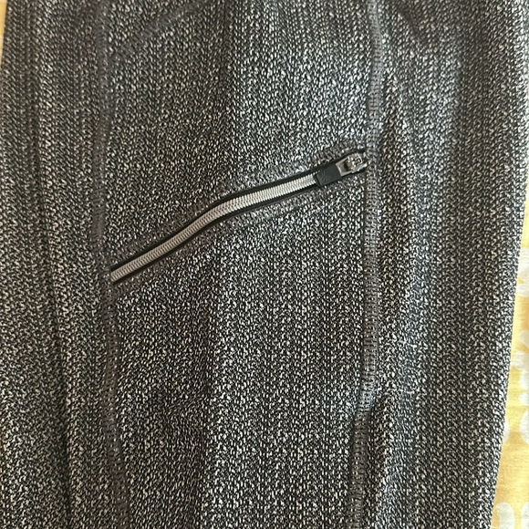 Athleta capris - Picture 5 of 5